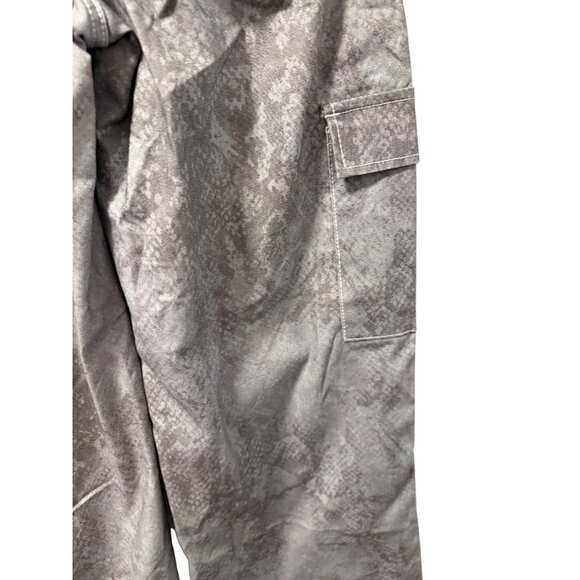 Madden Girl Distressed Gray Cargo Pants Junior Sz 1 Loose Fit Snake Print Textur - Picture 5 of 10